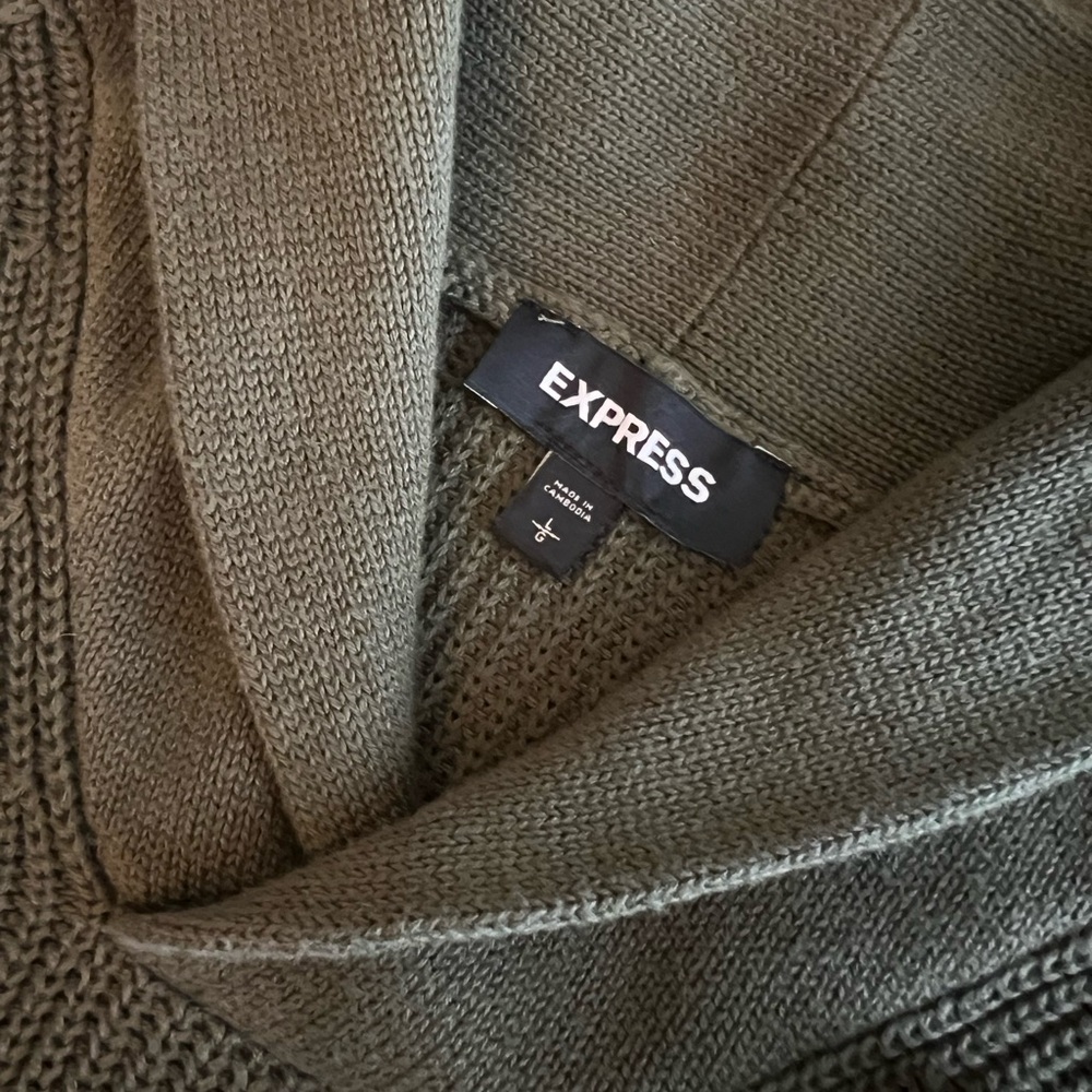 Express Olive Green Sweater with Textured Knit Mens Size Large